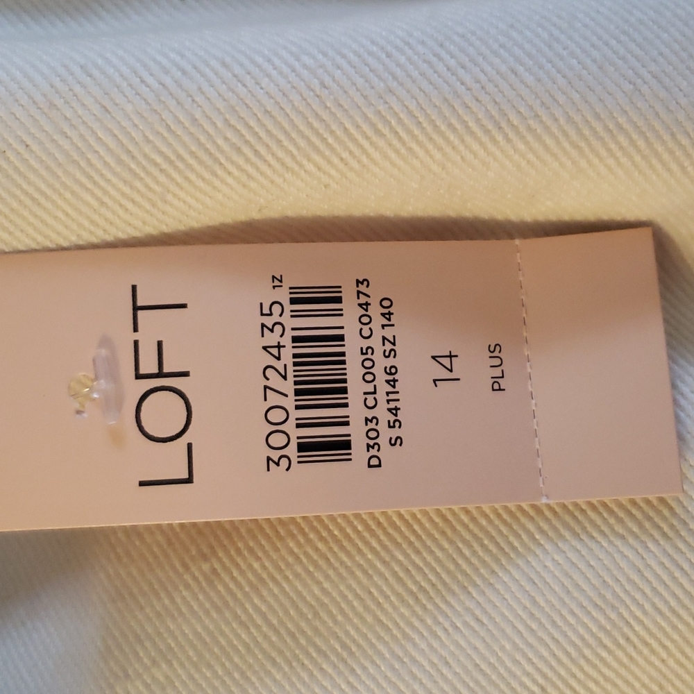 Top - Picture 2 of 2